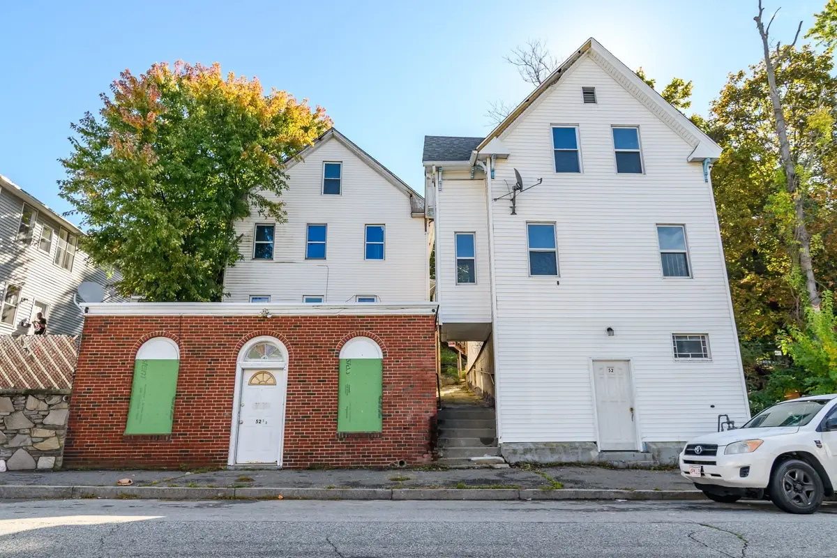52 & 52.5 Wall St, Worcester, MA 01604 - #1