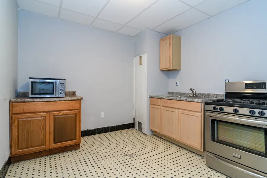 52 & 52.5 Wall St, Worcester, MA 01604 - #3