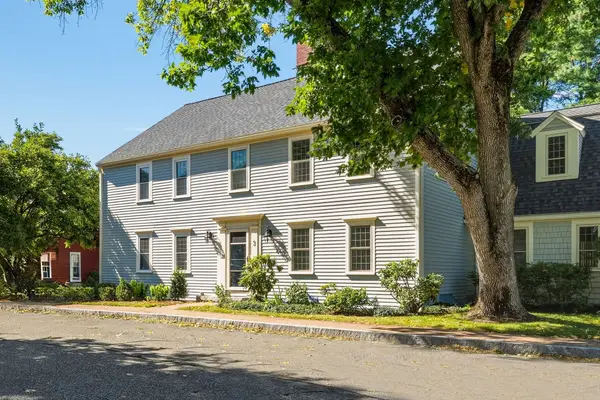 3 Seaborn Place #3, Lexington, MA 02420