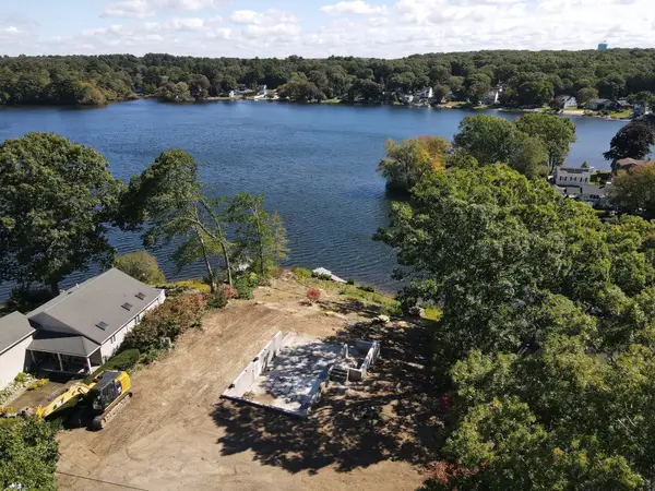 133 Lakeshore, Blackstone, MA 01504