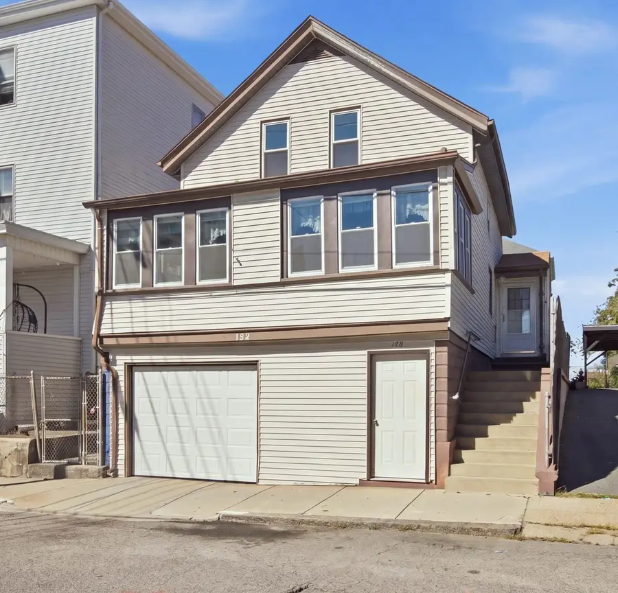 148 Hamlet St, Fall River, MA 02724 - #2