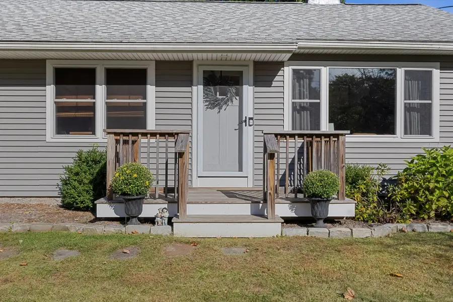 39 E Charlton Rd, Spencer, MA 01562 - #3