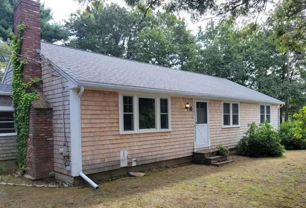 8 Westbury Way, Barnstable, MA 02635