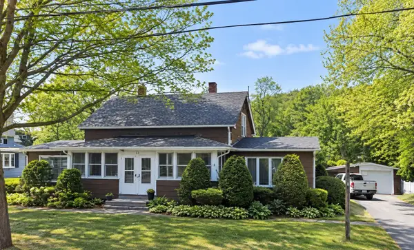 212 Elm St, Agawam, MA 01001