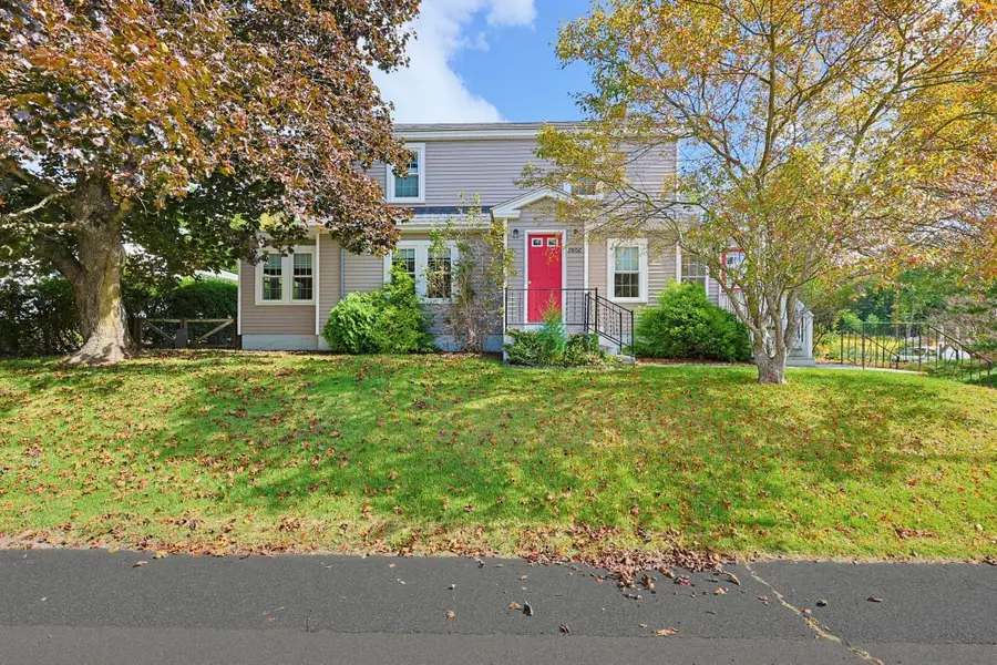 2806 Providence Rd, Northbridge, MA 01534 - #2
