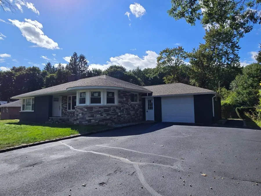 84 Greenwich Rd, Ware, MA 01082 - #3