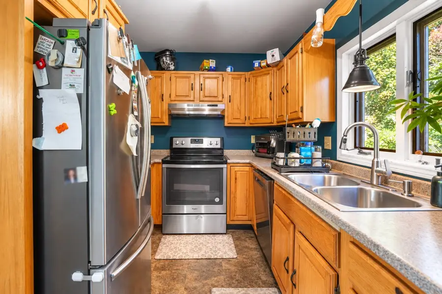 88 Bell St, North Brookfield, MA 01535 - #3