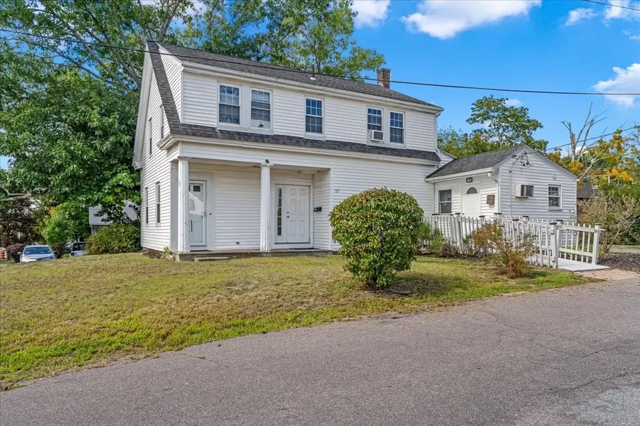 17 North Ave, Rockland, MA 02370 - #2