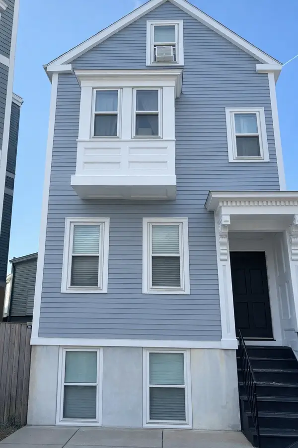 139 W 6th St #2, Boston, MA 02127