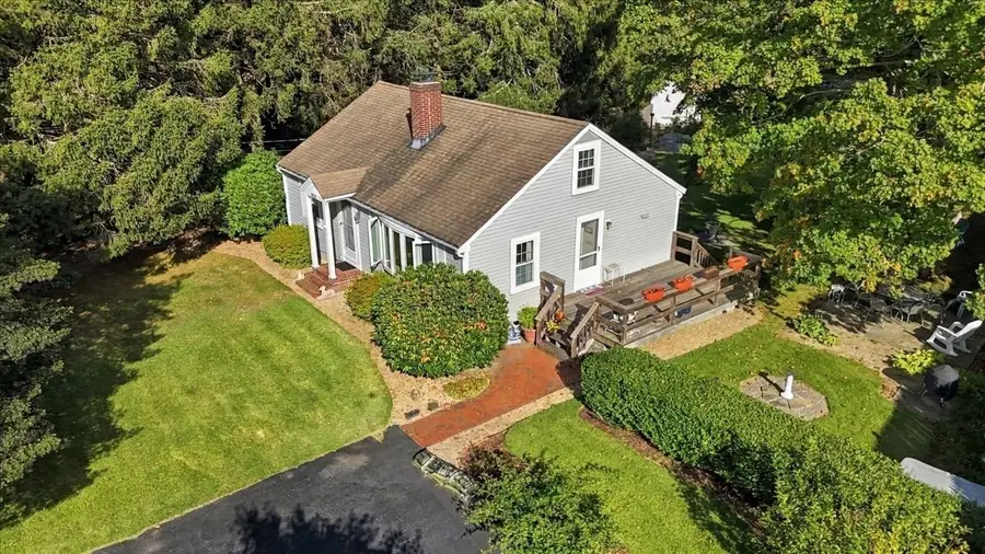 1876 Phinneys Ln, Barnstable, MA 02630 - #3