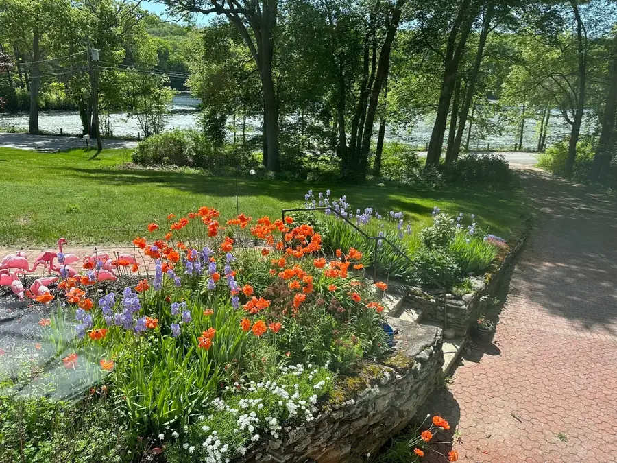 194 W Sutton Rd, Sutton, MA 01590 - #2