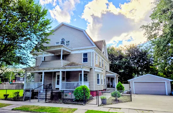 38 Northampton Ave, Springfield, MA 01109