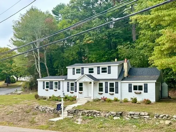 78 Pleasant St, Grafton, MA 01519