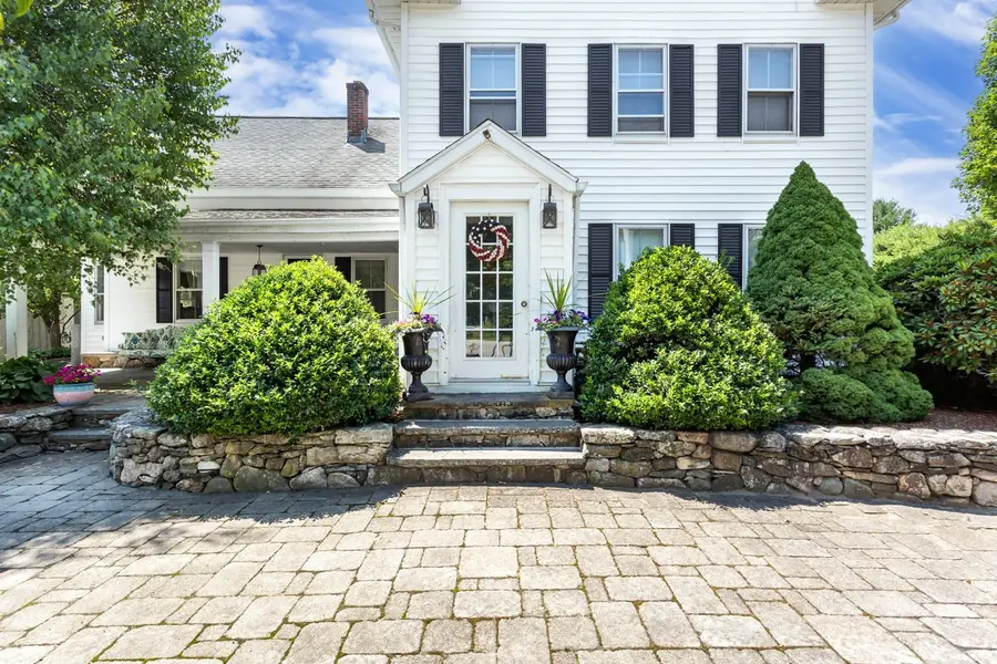 1322 Pond St, Franklin, MA 02038 - #2