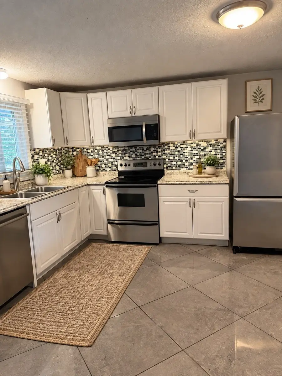 20 Yorktown Ct #20, Chicopee, MA 01020 - #2