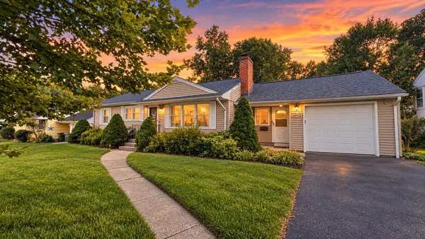 234 Carver St, Springfield, MA 01108