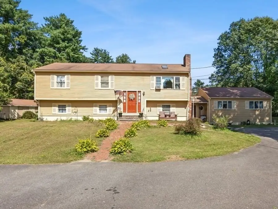 95 Crooked Ln, Lakeville, MA 02347 - #2