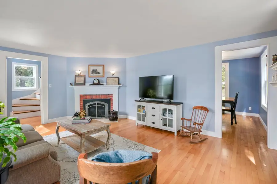 452 Chestnut St, Ashland, MA 01721 - #2