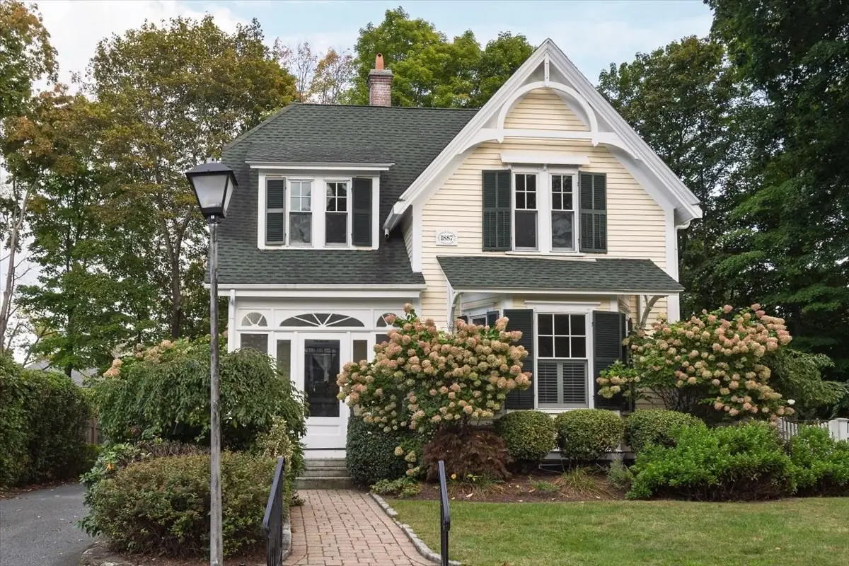 16 Abbott Street, Wellesley, MA 02482 - #1