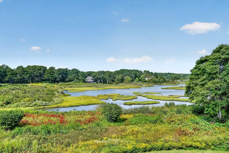 24 Myober Ln, Edgartown, MA 02539 - #3