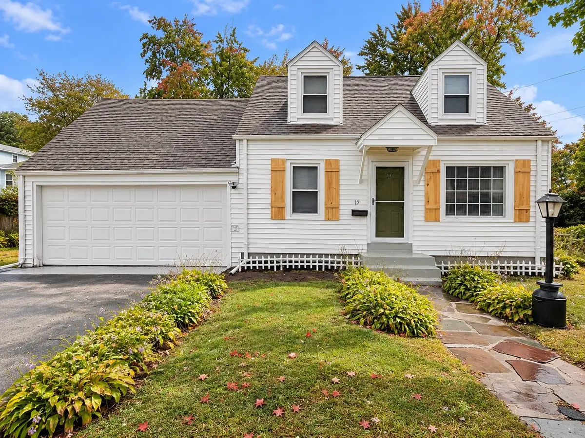 17 Royal St, Agawam, MA 01001 - #1