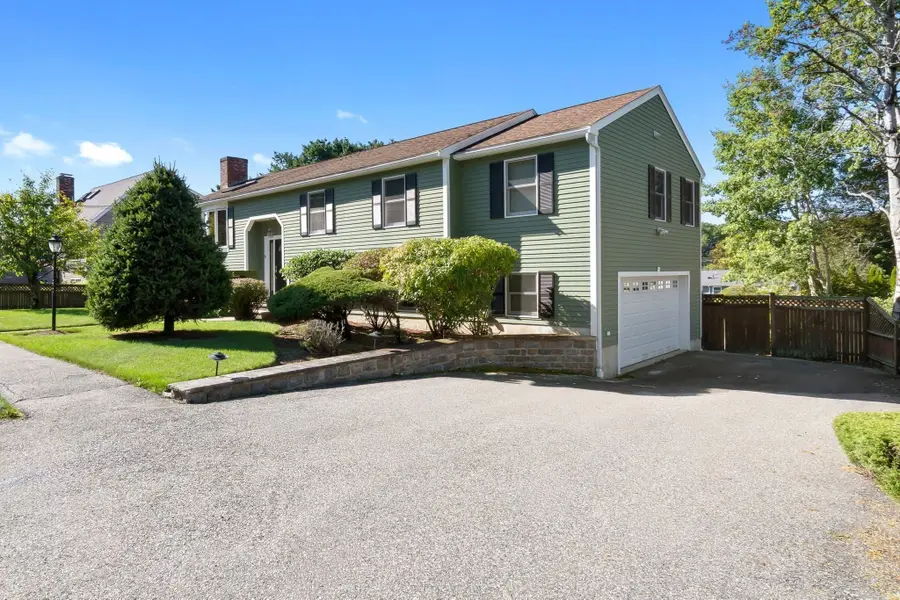 8 College Lane, Beverly, MA 01915 - #3