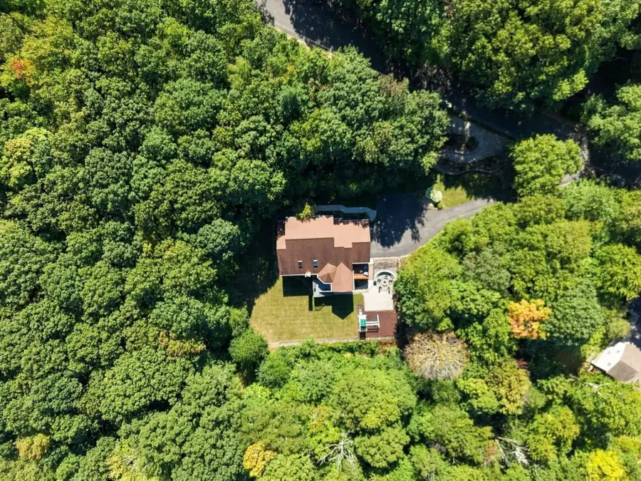 2 Highview Circle, Wilbraham, MA 01095 - #3