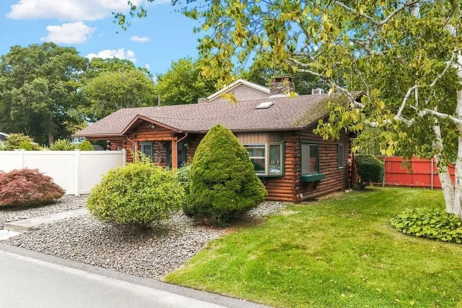 24 Fisherman Rd, Fairhaven, MA 02719 - #2