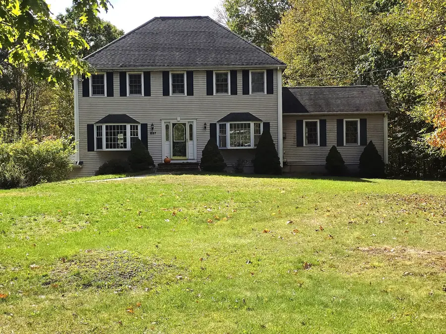 697 Tremont St, North Dighton, MA 02764 - #2