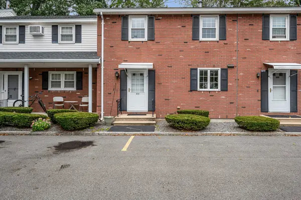 25 Oak St #D, Methuen, MA 01844