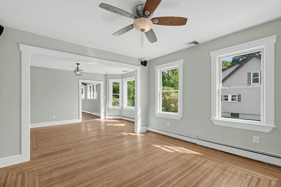 47 Fremont St, Taunton, MA 02780 - #3