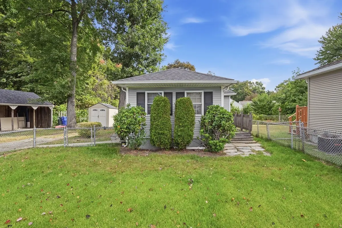 215 Eddy St, Springfield, MA 01104 - #1
