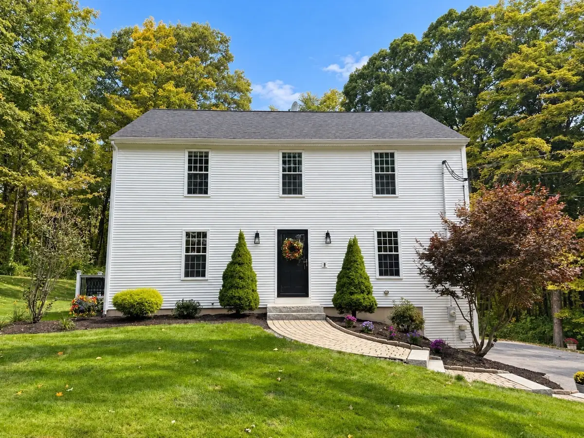 823 Moore Rd, New Braintree, MA 01531 - #1