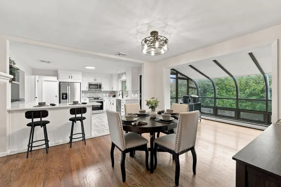 17 Oakridge St, Ludlow, MA 01056 - #2