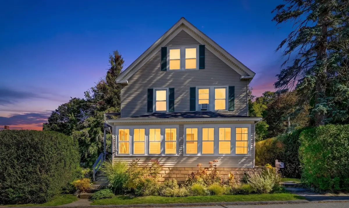 6 Crane Ave, Maynard, MA 01754 - #1