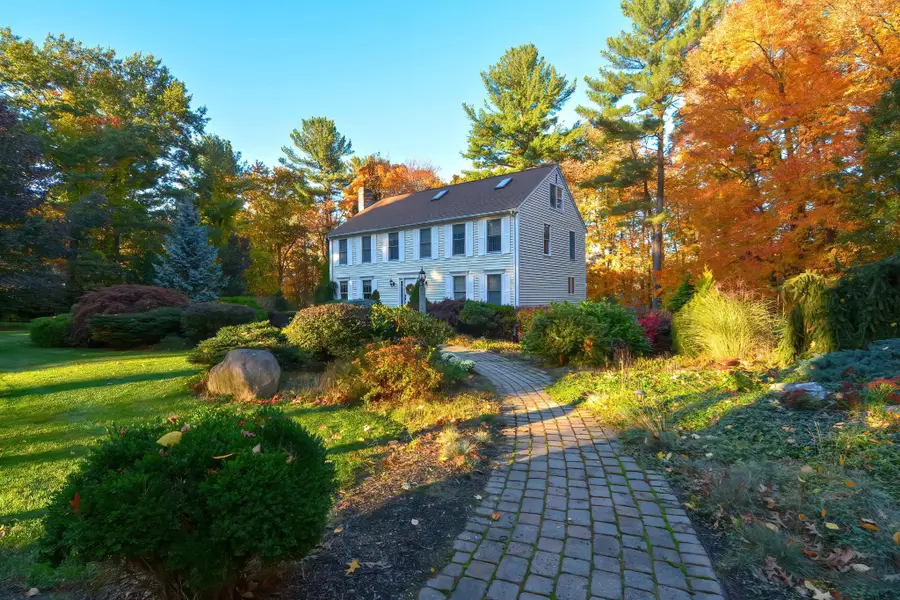 8 Greybirch Rd, Andover, MA 01810 - #2