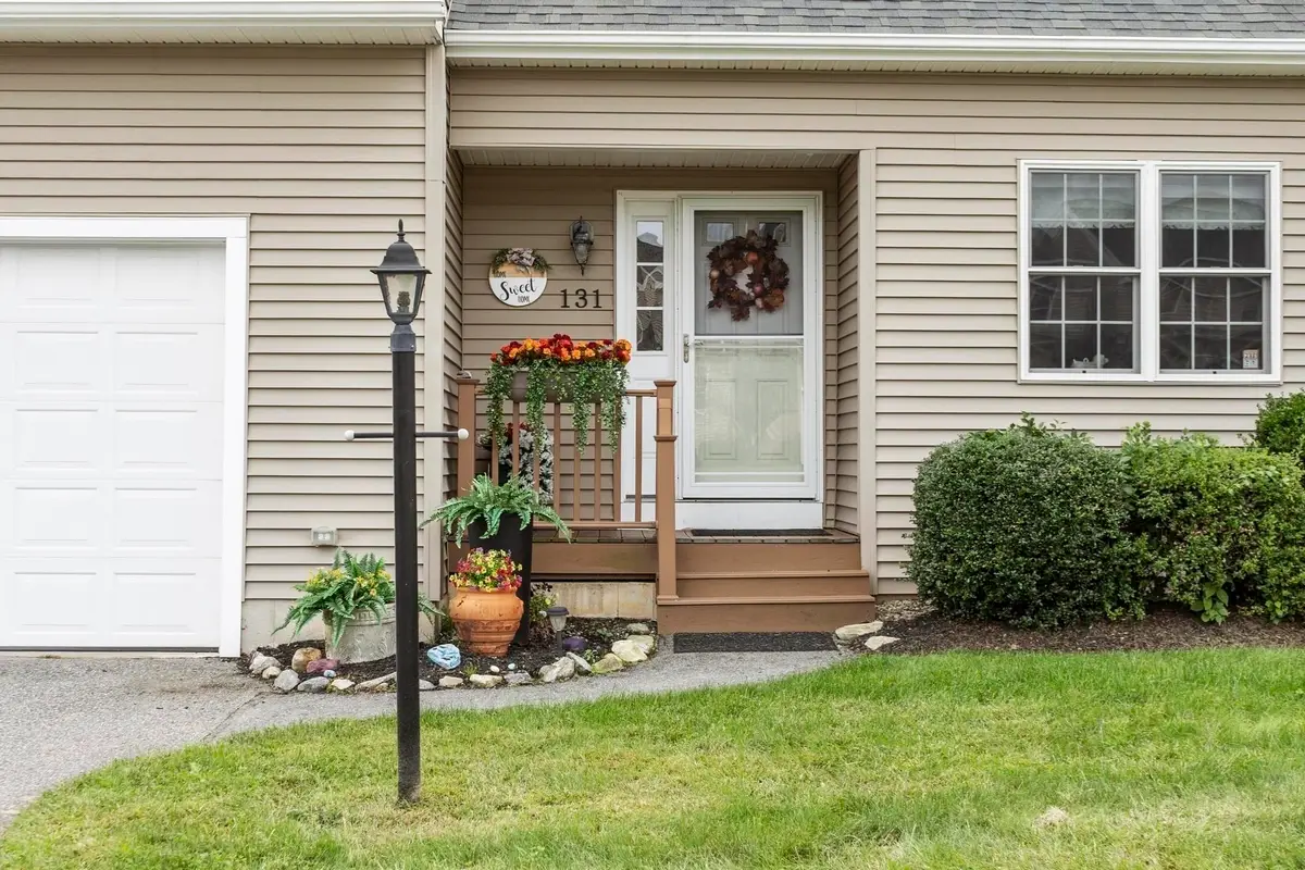 131 Ariel Circle #131, Sutton, MA 01590 - #1