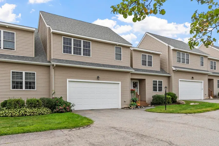 131 Ariel Circle #131, Sutton, MA 01590 - #2