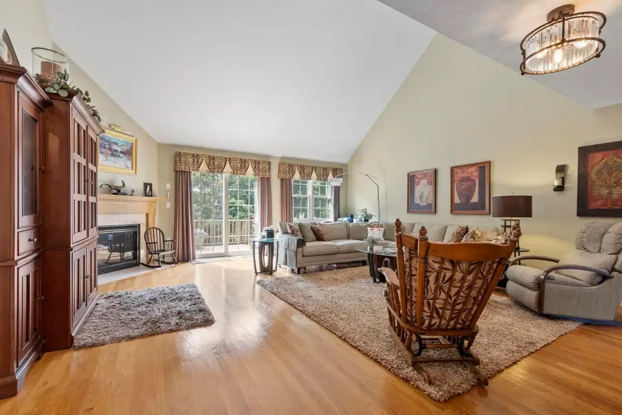 131 Ariel Circle #131, Sutton, MA 01590 - #3