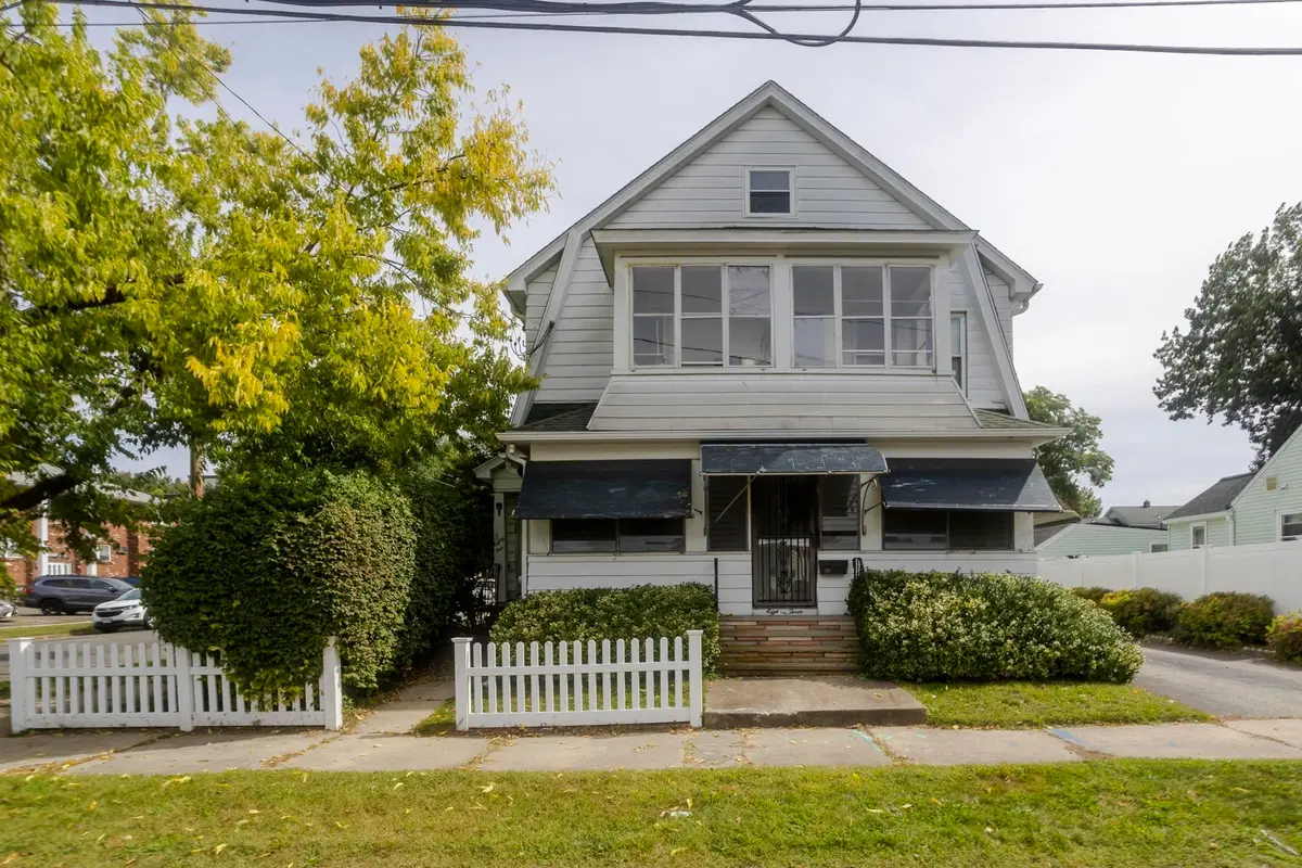 81-83 Chestnut Street, Springfield, MA 01151 - #1
