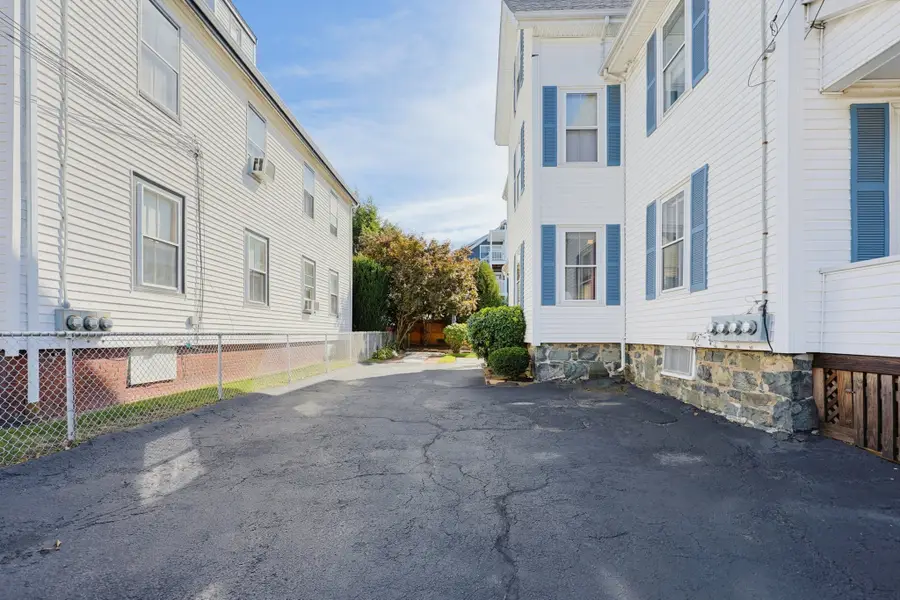 16 Kearney St, Malden, MA 02148 - #2