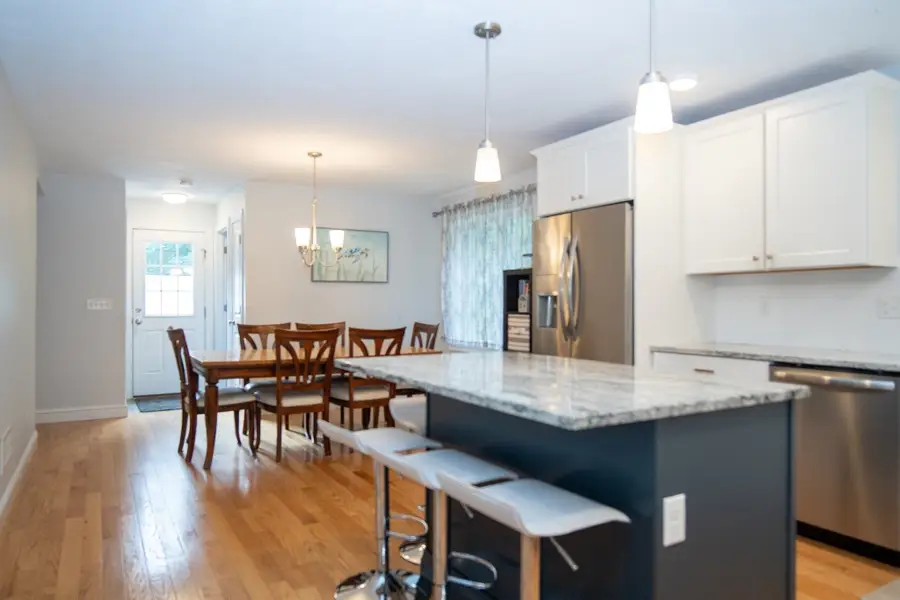 332 Monponsett St, Hanson, MA 02341 - #3
