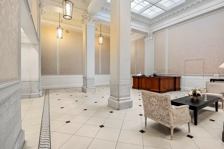 21 Beacon Street #6B, Boston, MA 02108 - #3