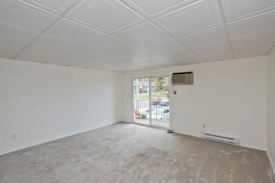 80 Damon Rd #8206, Northampton, MA 01060 - #3