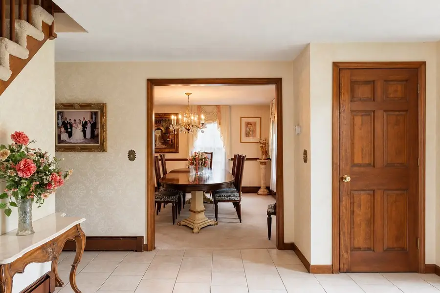 14 Huntingdon Rd, Lynnfield, MA 01940 - #2