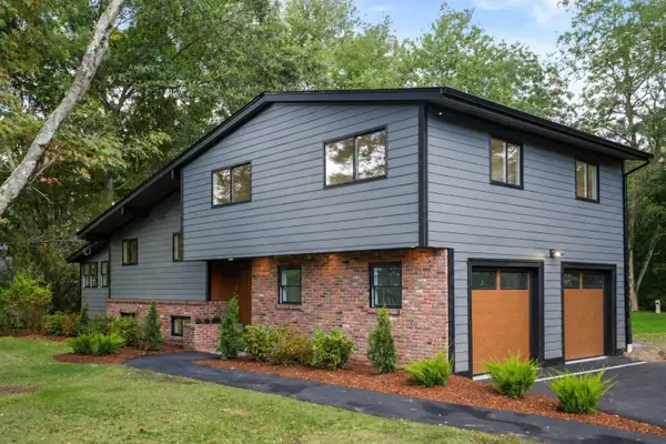 225 W Plain St, Wayland, MA 01778