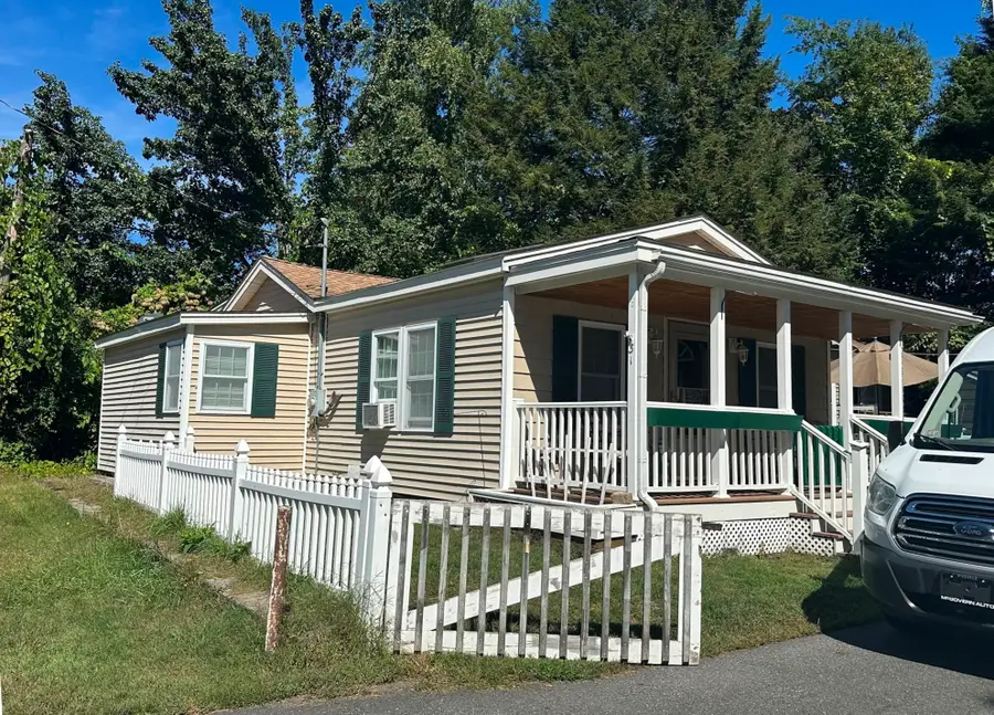 31 Tilton Street, Lowell, MA 01850 - #2