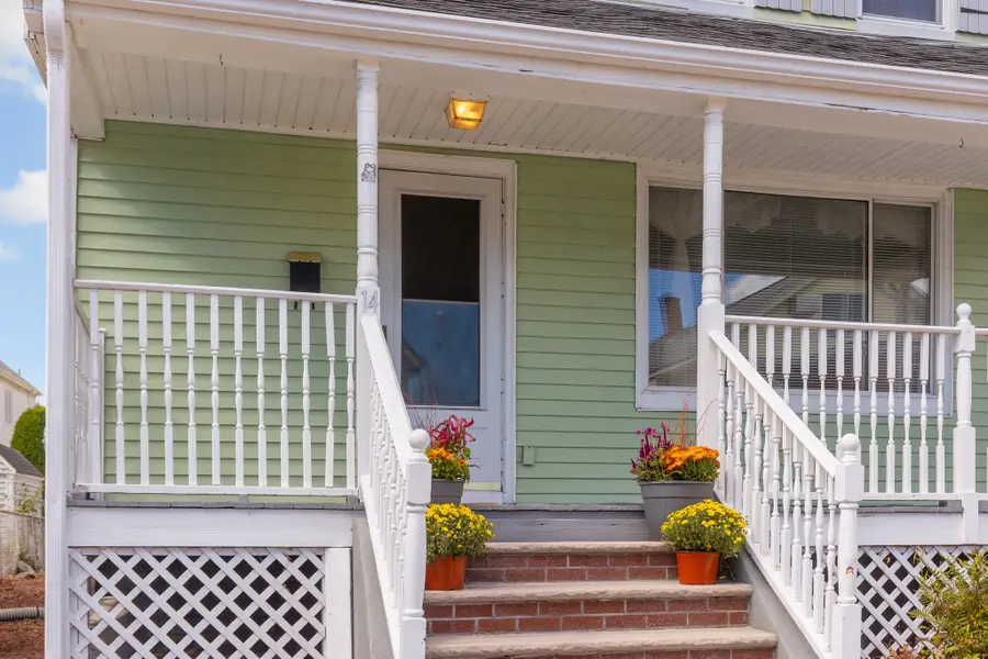 14 Poole St, Medford, MA 02155 - #3