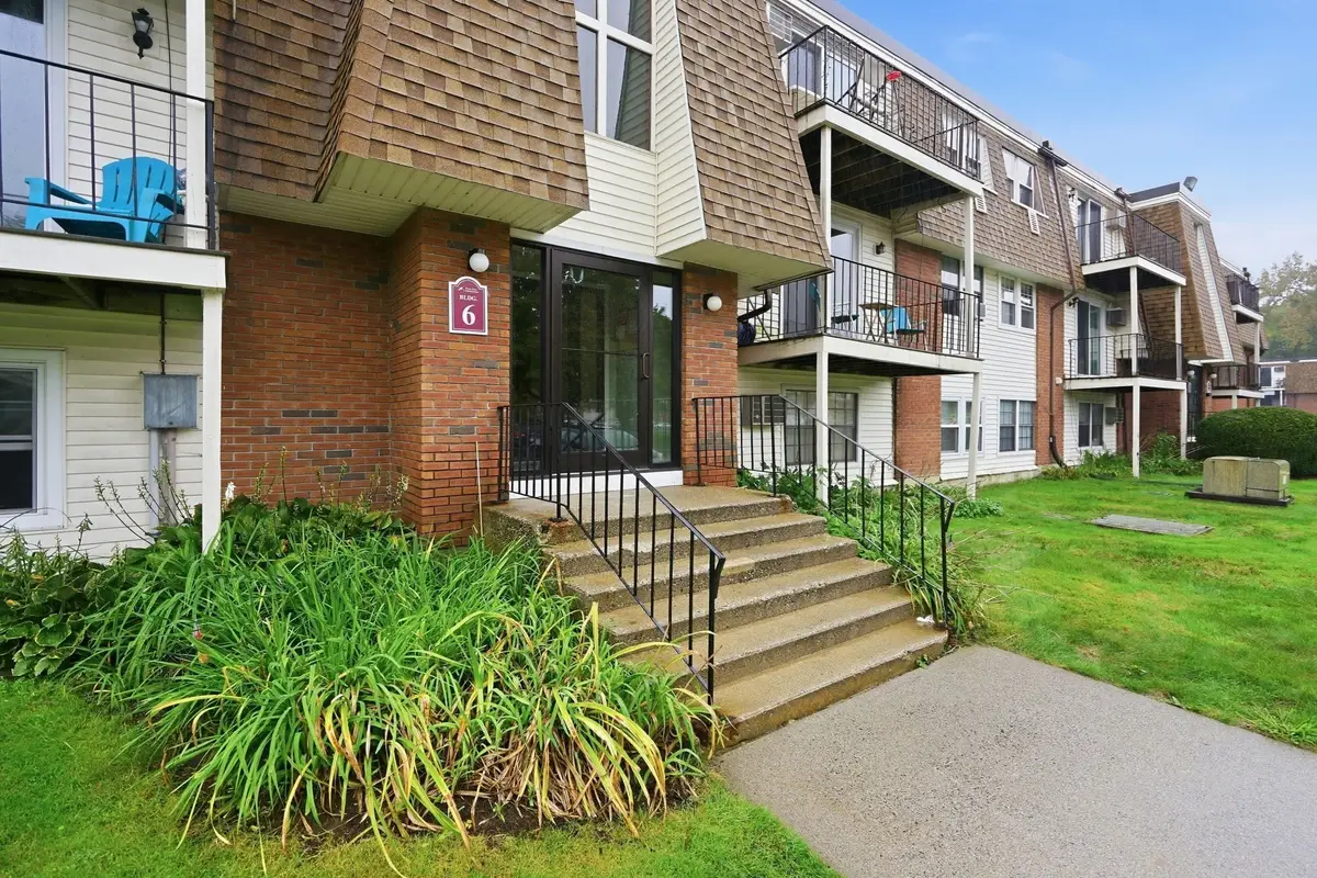 80 Damon Rd #6308, Northampton, MA 01060 - #1