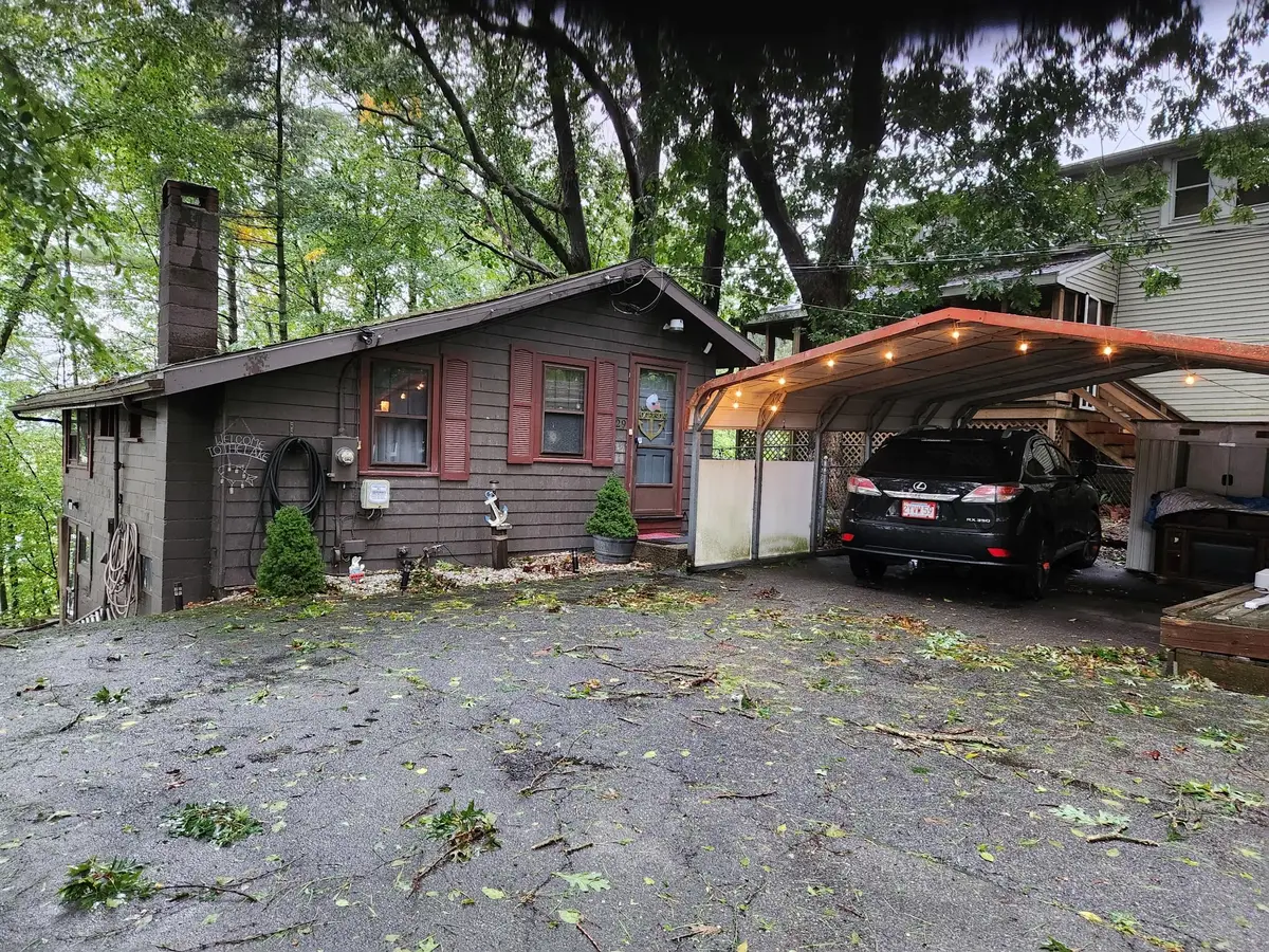29 Sabbatia Dr, Taunton, MA 02780 - #1